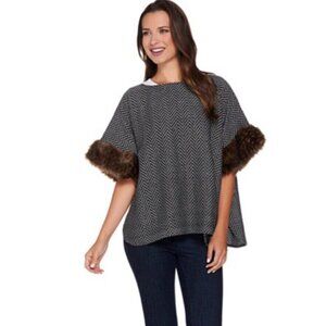Tashon Faux Fur Trimmed Herringbone Poncho White/Black Plus One Size P6008